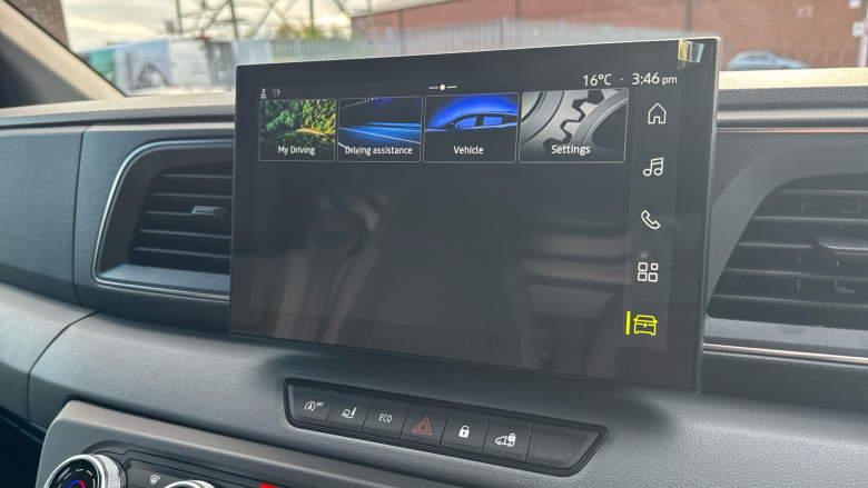 Renault Master Mwb Diesel Fwd MM35 Blue dCi 130 Advance Medium Roof Van